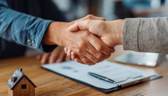 Apport d’un bien immobilier à une SCI familiale : quels effets ?